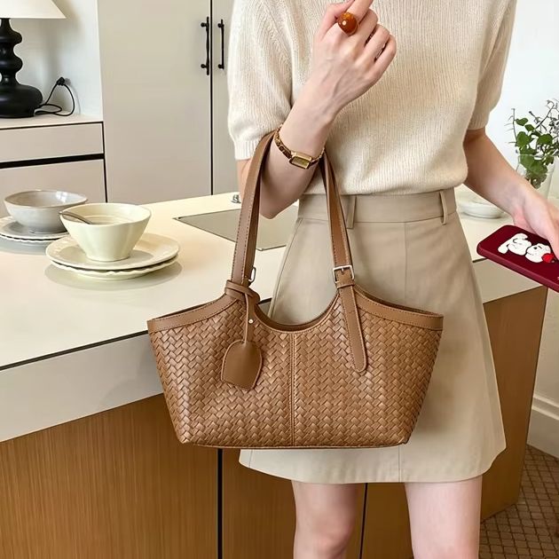 CLAREGQI   Hand Woven Tote Bag - Tote Bag Beach 评论和价格