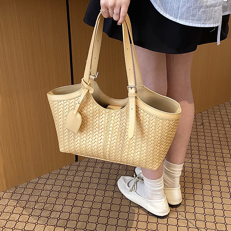 CLAREGQI   Hand Woven Tote Bag - Tote Bag Beach 评论和价格